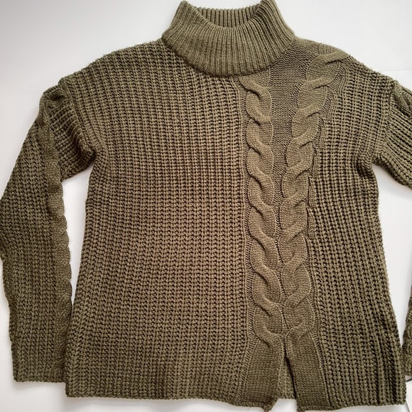 NWT Poof Apparel Mock Neck Dual Cable Knit Sweater Olive Green Size Small - Picture 3 of 4